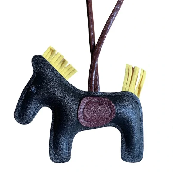 🆕 Equestrian Lucky Horse-Pony Purse Tag or Keychain - Black & Yellow 🐴 - Picture 2 of 9